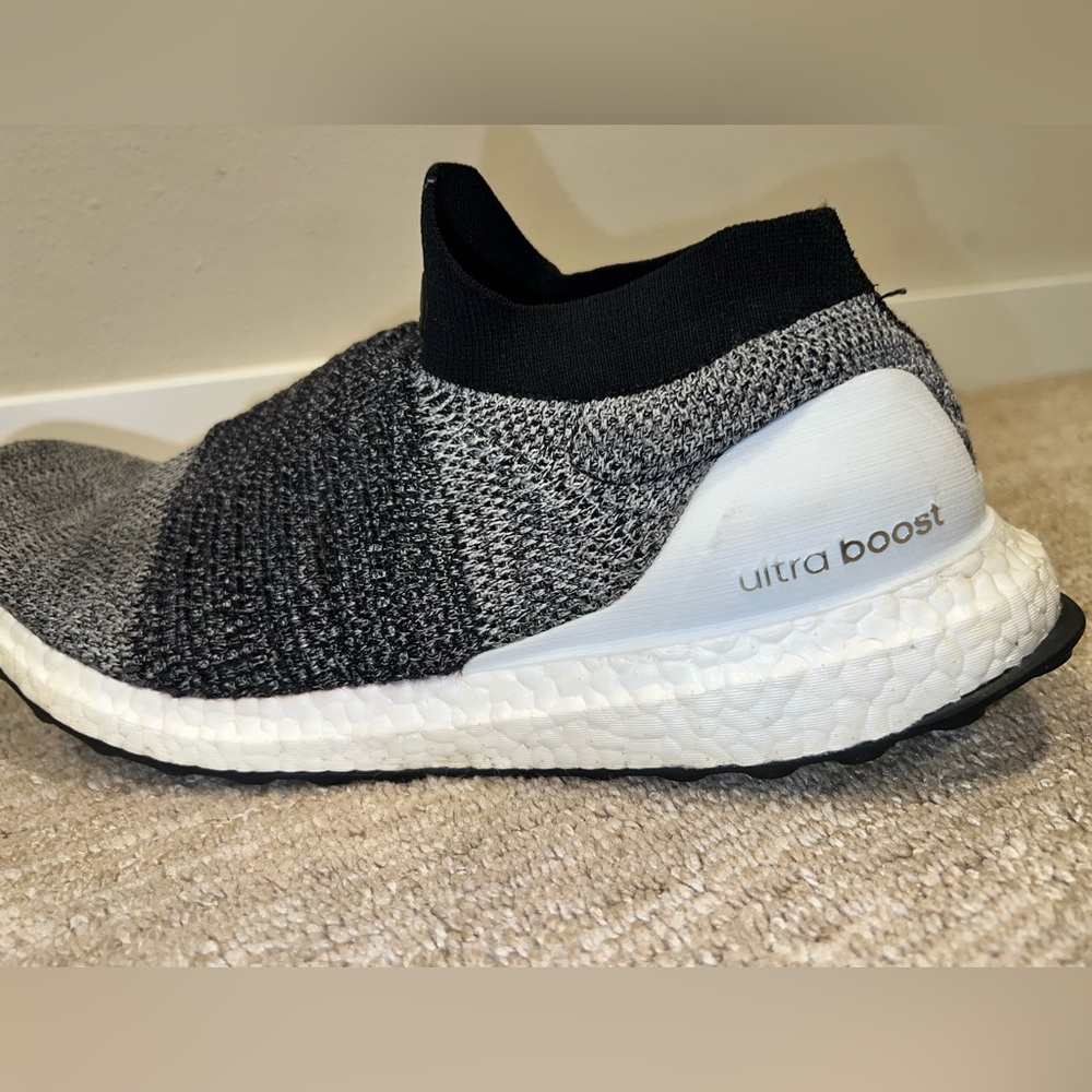 adidas - Ultra Boost Laceless ‘Oreo’
